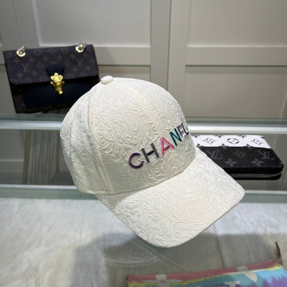 Casquette de baseball brodée colorée à motif 3D
