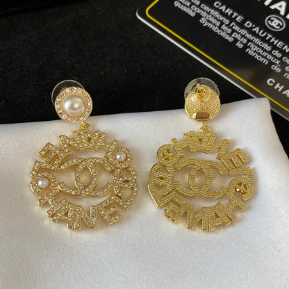 Boucles d'oreilles en diamant rond Lettres Tempérament