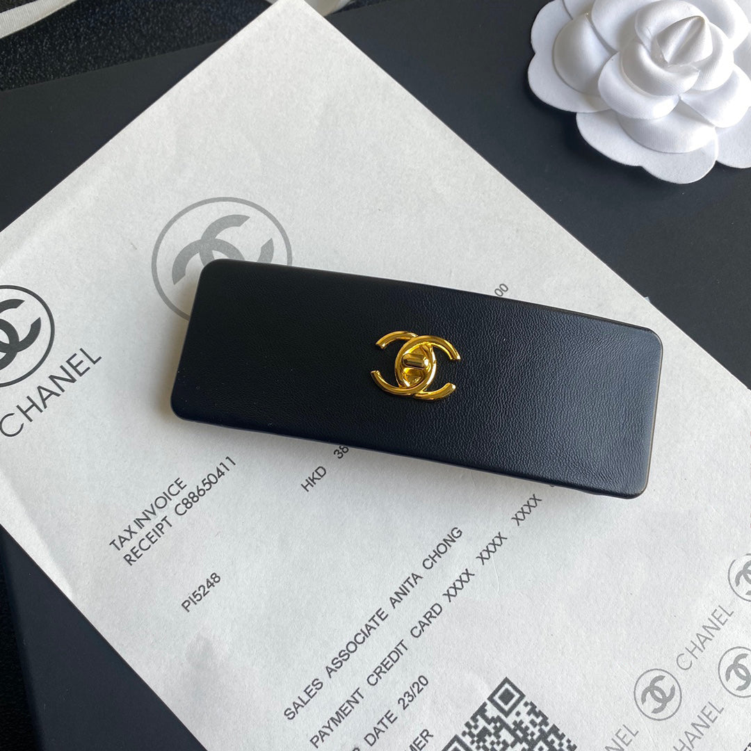 Pinza cuadrada de piel para el pelo