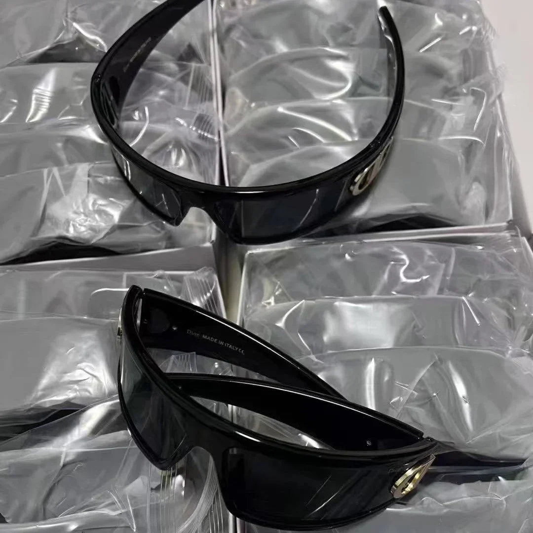 Bandeau de cheveux à la mode, lunettes de soleil tendance