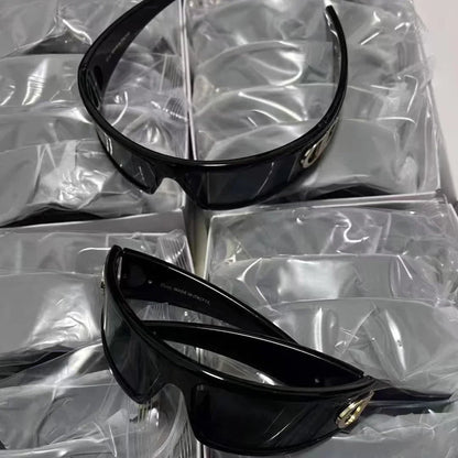 Bandeau de cheveux à la mode, lunettes de soleil tendance