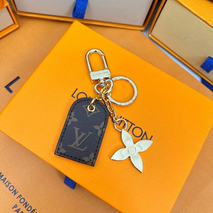 Porte-clés en cuir et acier inoxydable