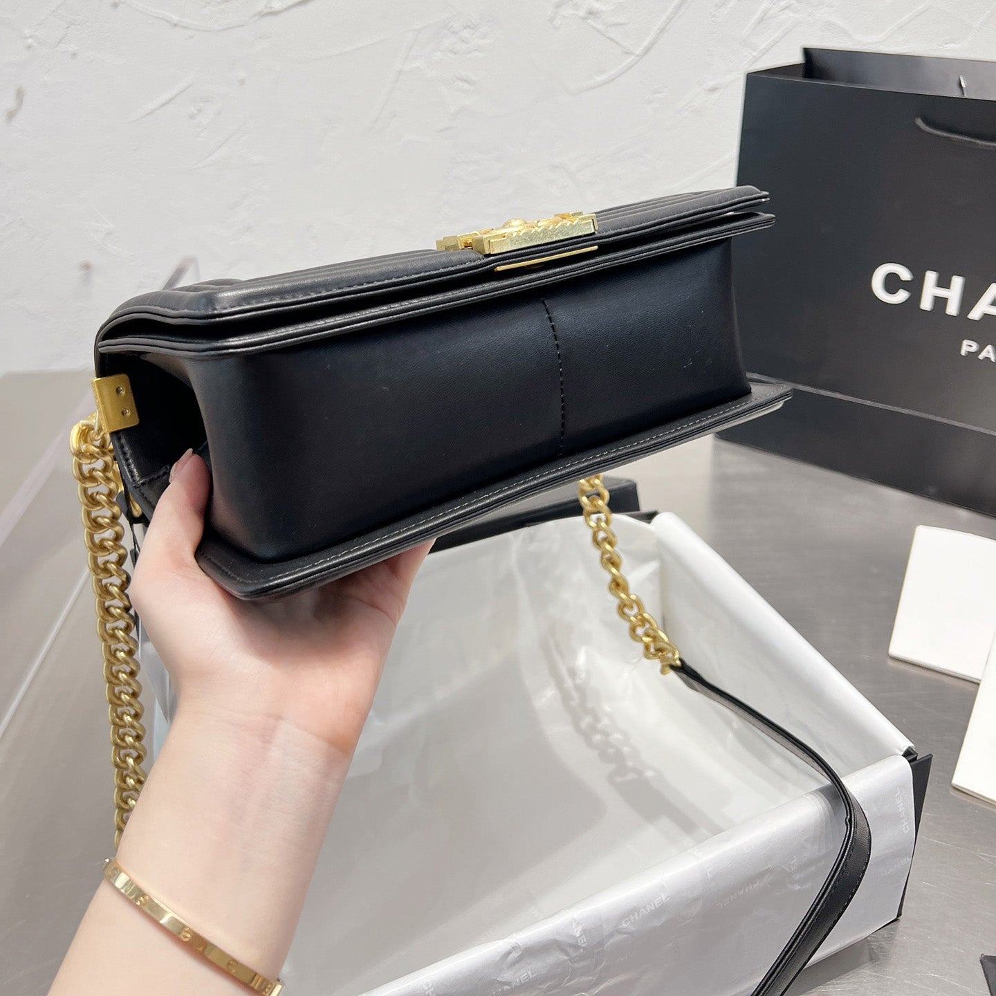 Sac bandoulière chaîne série LeBoy