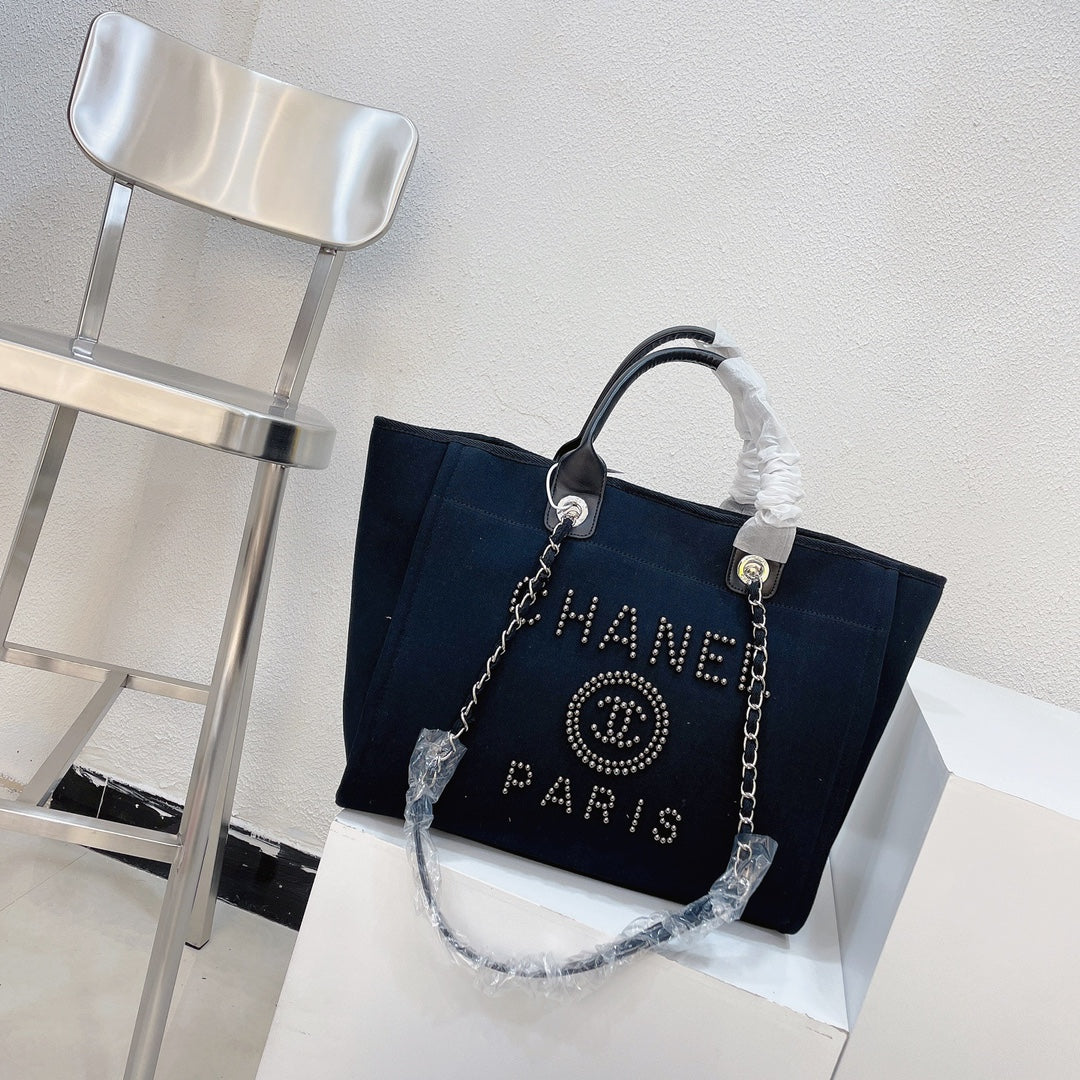 Bolso tote con cadena y bordado de perlas