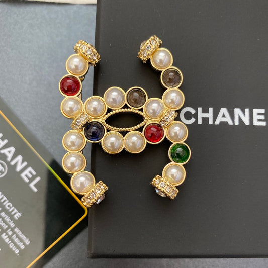 Broche Colorée en Perles et Diamants
