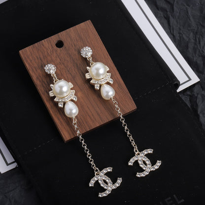 Pendientes Largos de Perlas Vintage de Moda