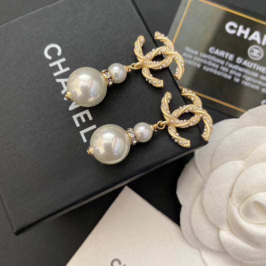 Boucles d'oreilles pendantes perles