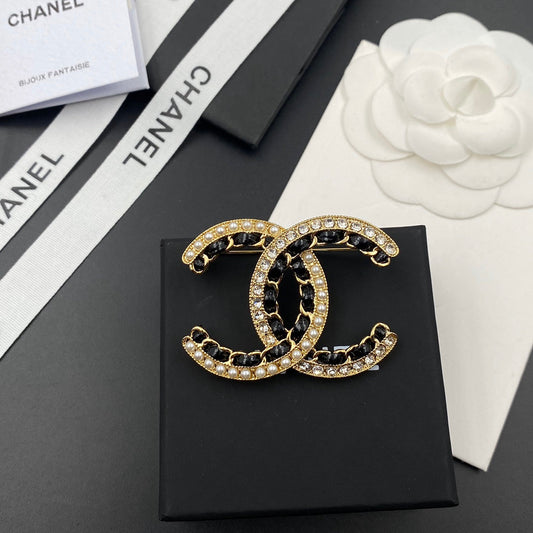 Broche Diamant Perle Noire et Or