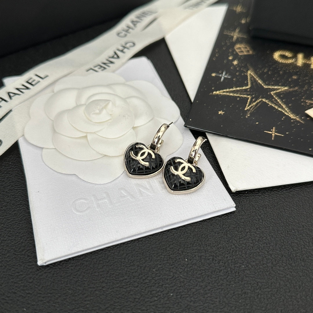 Pendientes Corazón Negro