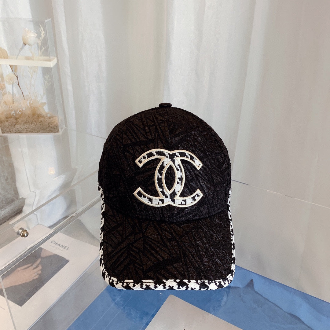 Gorra de béisbol de diseño plisado a la moda