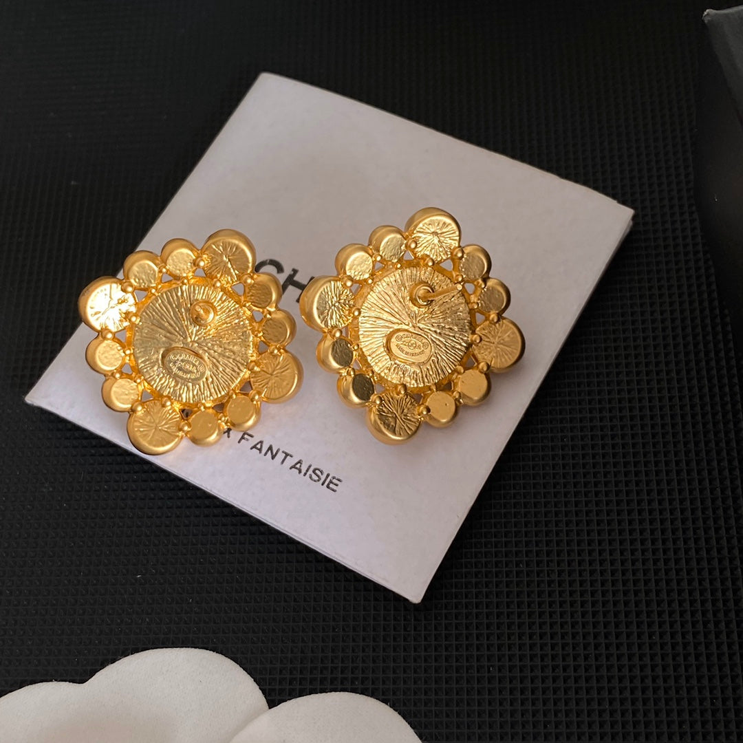 Boucles d'oreilles clous vintage Perle de cristal