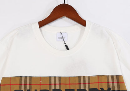 T-shirt classique à motif à carreaux