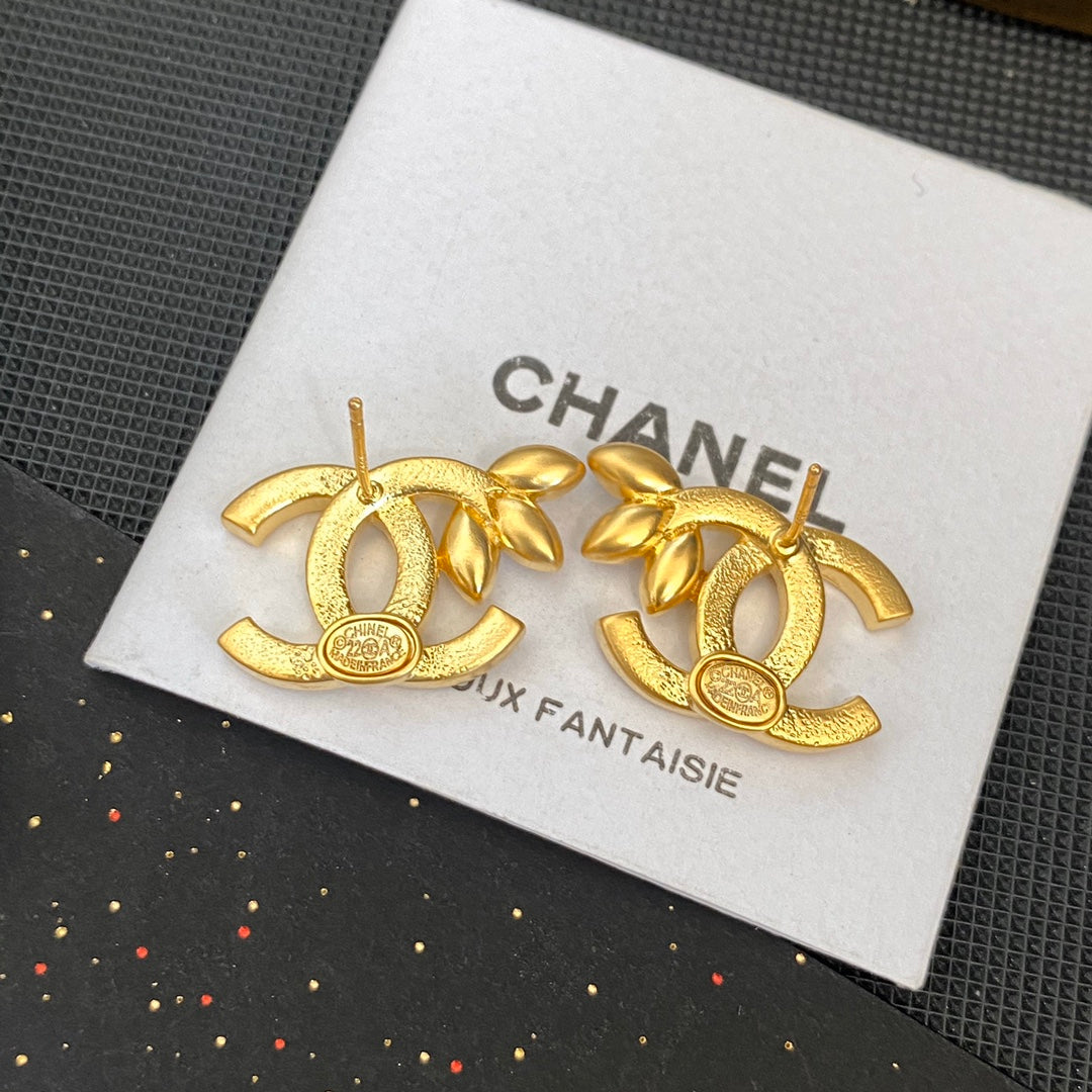 Pendientes de botón con logotipo de diamante Waterdrop