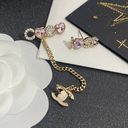 Boucles d'oreilles clips asymétriques en cristal