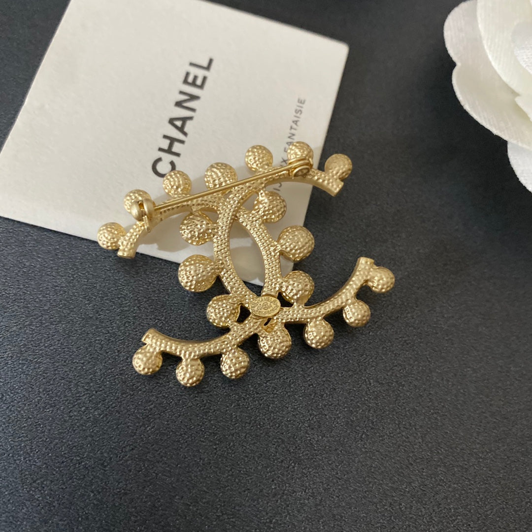 Broche de mode classique