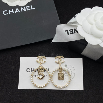 Pendientes de perlas con colgante de botella de perfume Lucky 5