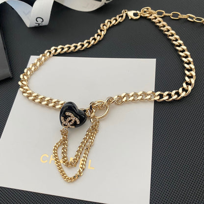Collar con Colgante de Corazón
