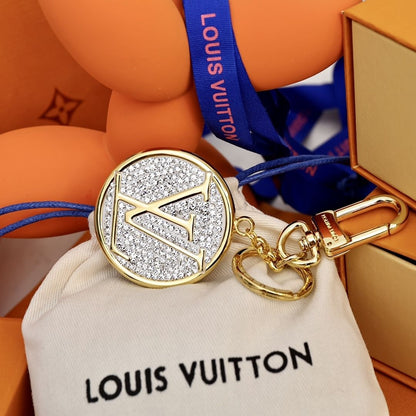 Porte-clés pendentif rond entièrement serti de diamants
