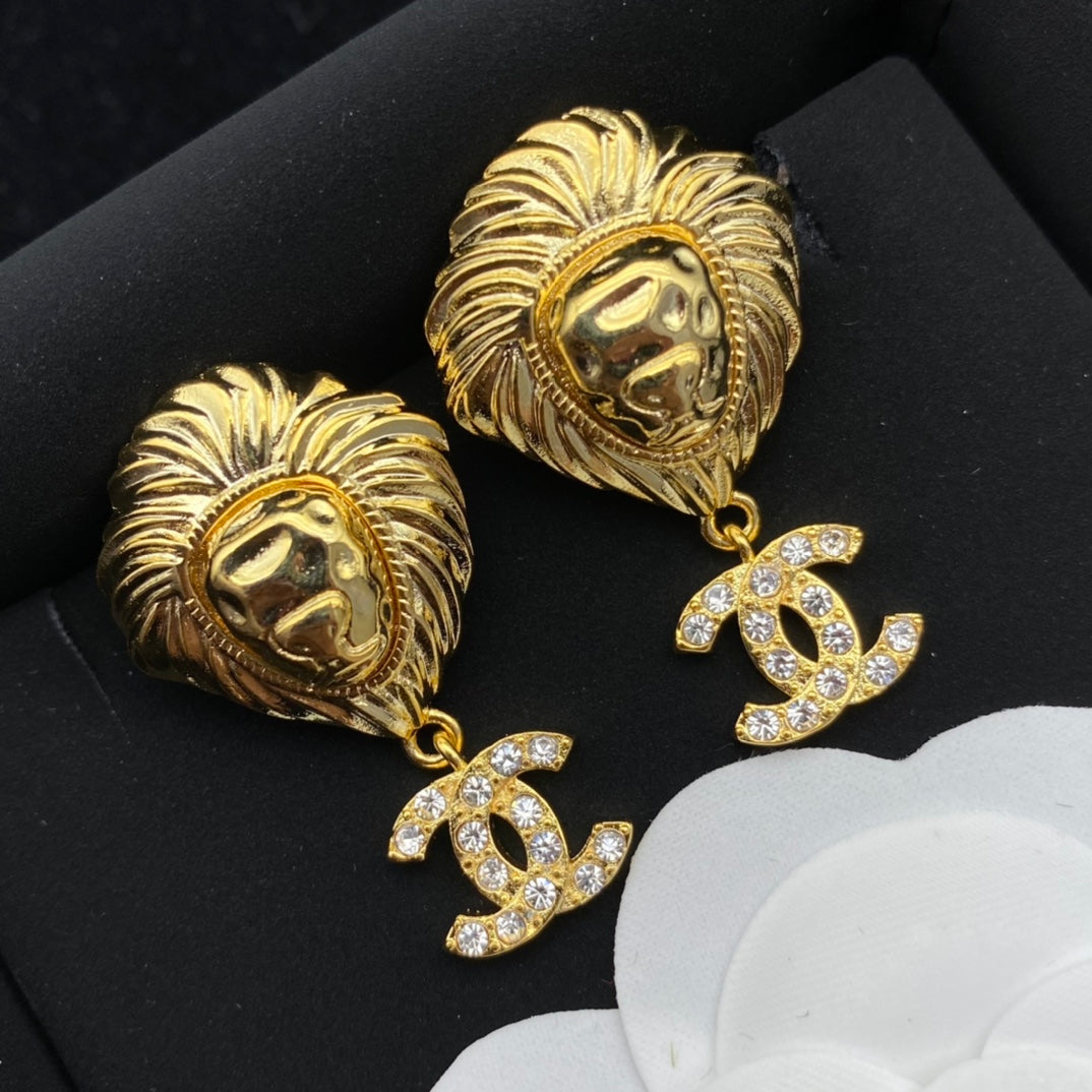 Boucles d'oreilles pendantes Lion Tête Diamant