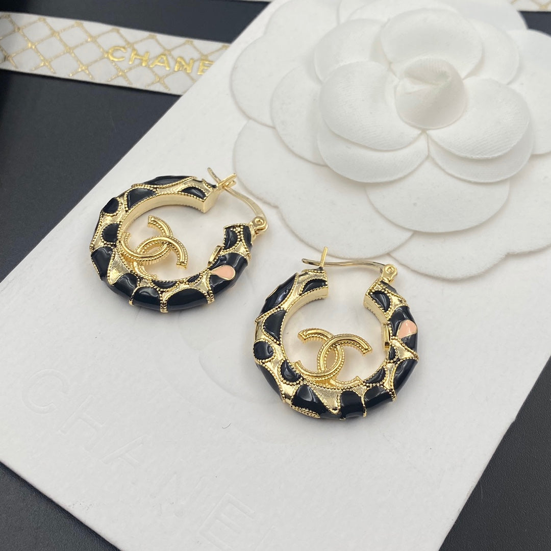 Boucles d'oreilles créoles noires vintage