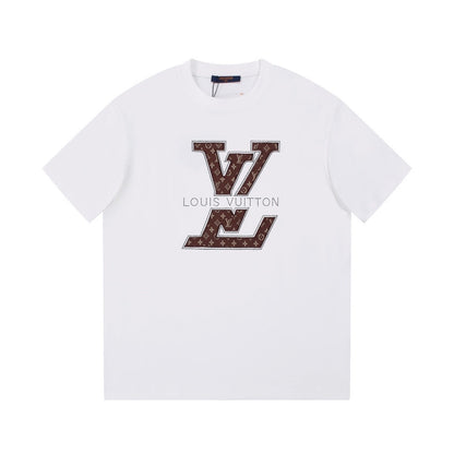 T-shirt brodé vintage