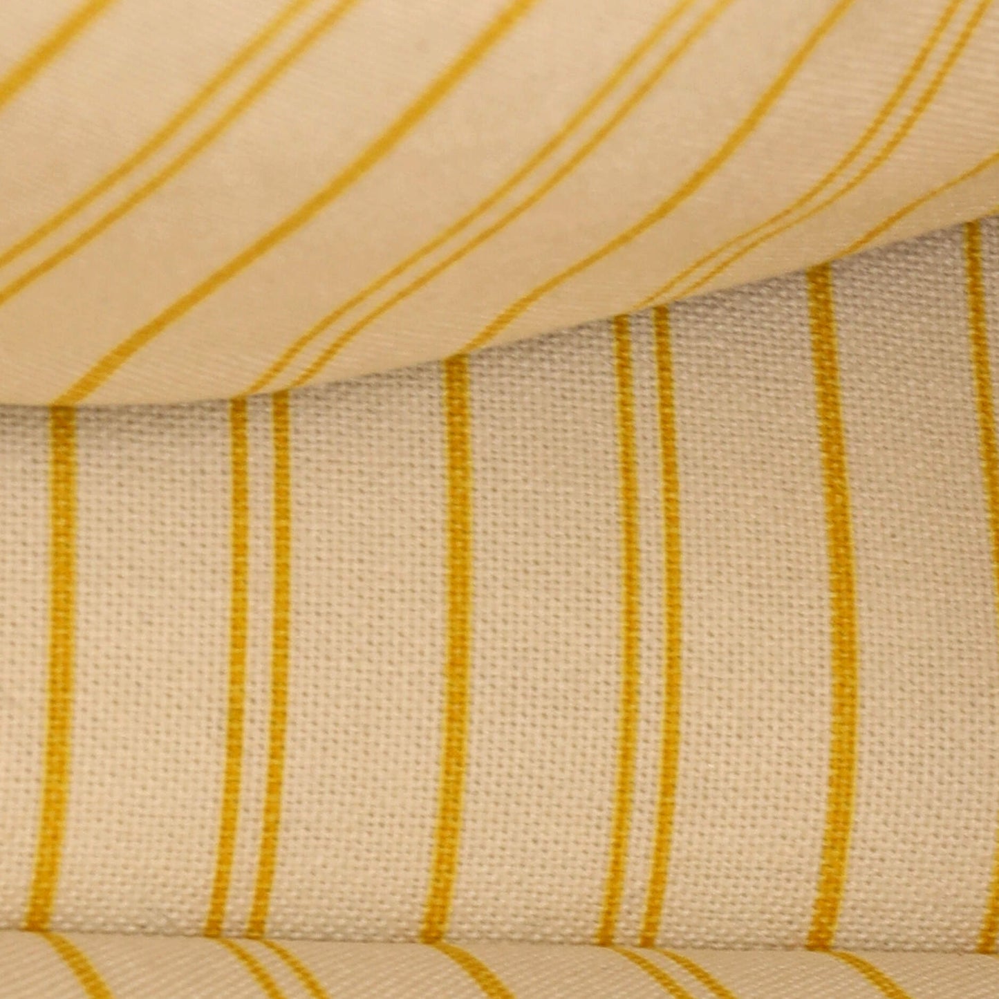 Sac seau en paille gaufrée