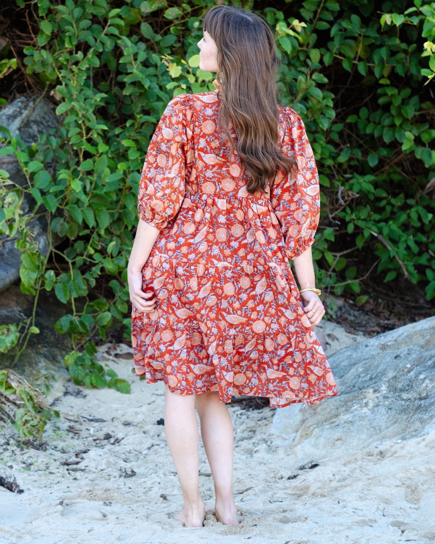 Robe courte Neera en Laal Soma