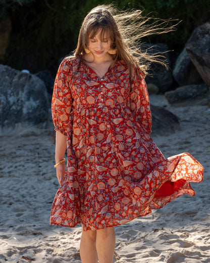 Robe courte Neera en Laal Soma