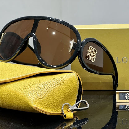 Gafas de sol estampadas de una pieza con montura grande