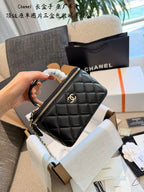Black Quilted Mini Box Bag | Black & Gold 🖤