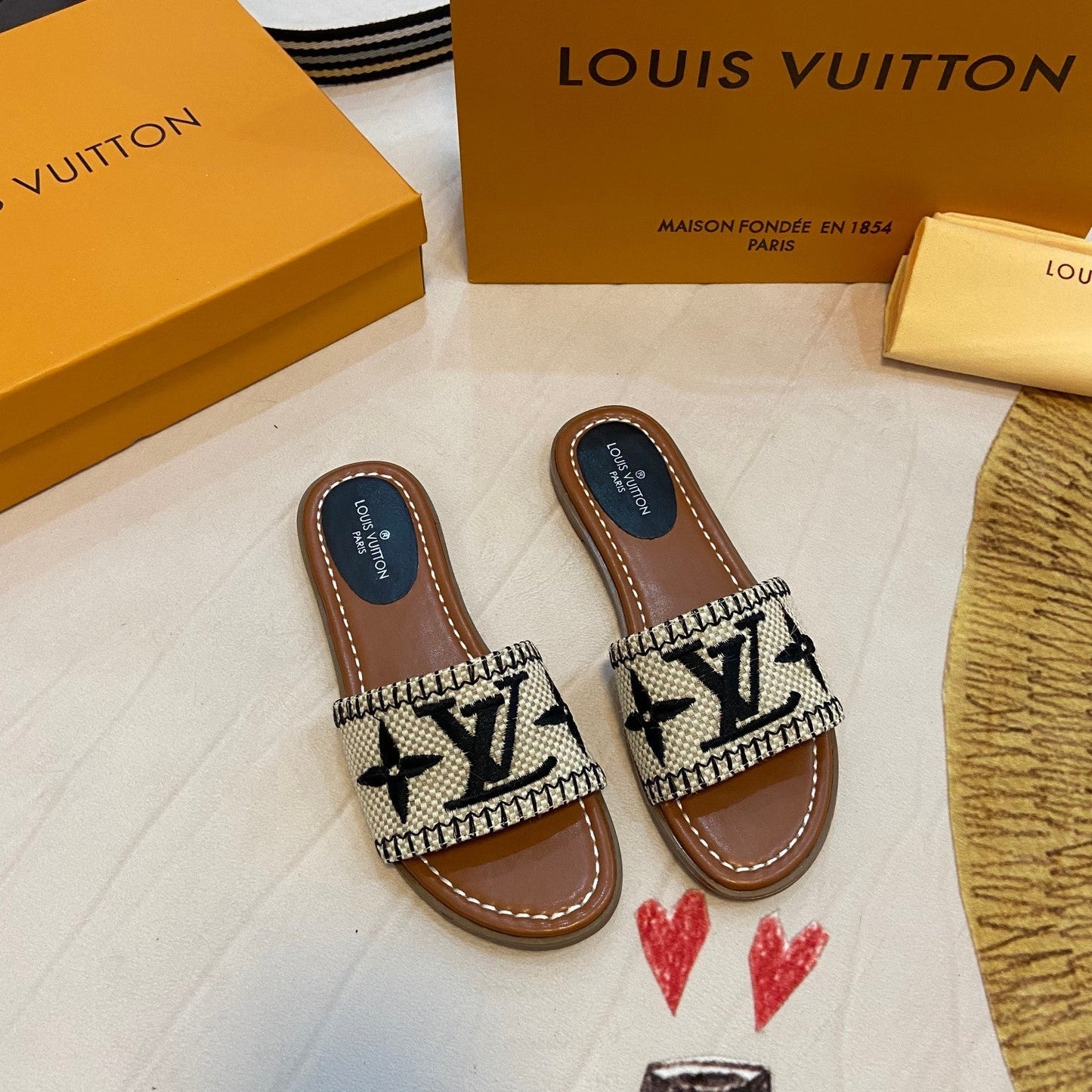 Pantuflas de Monograma de Paja de Verano