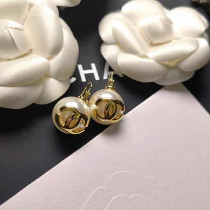 Boucles d'oreilles élégantes en perles