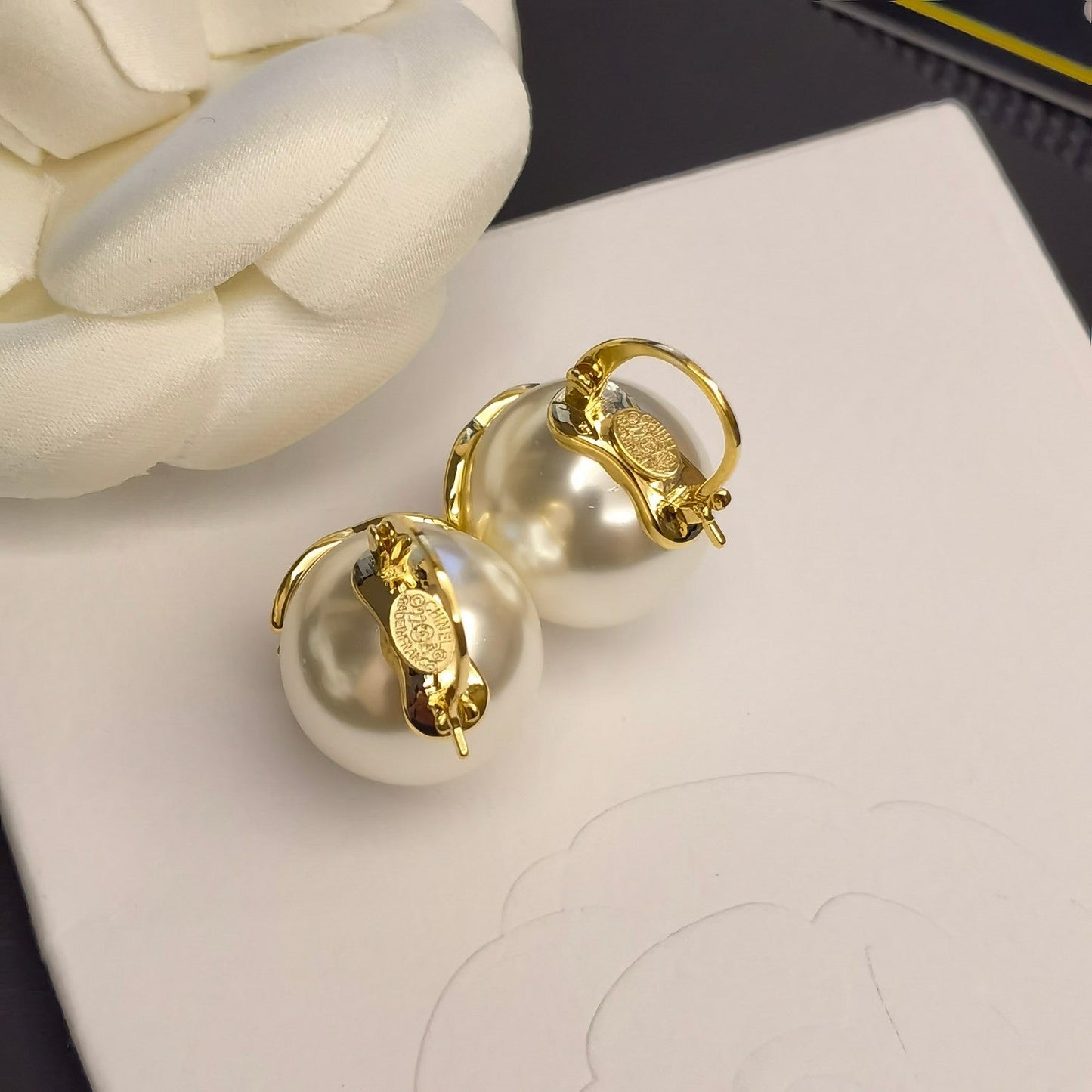 Boucles d'oreilles élégantes en perles