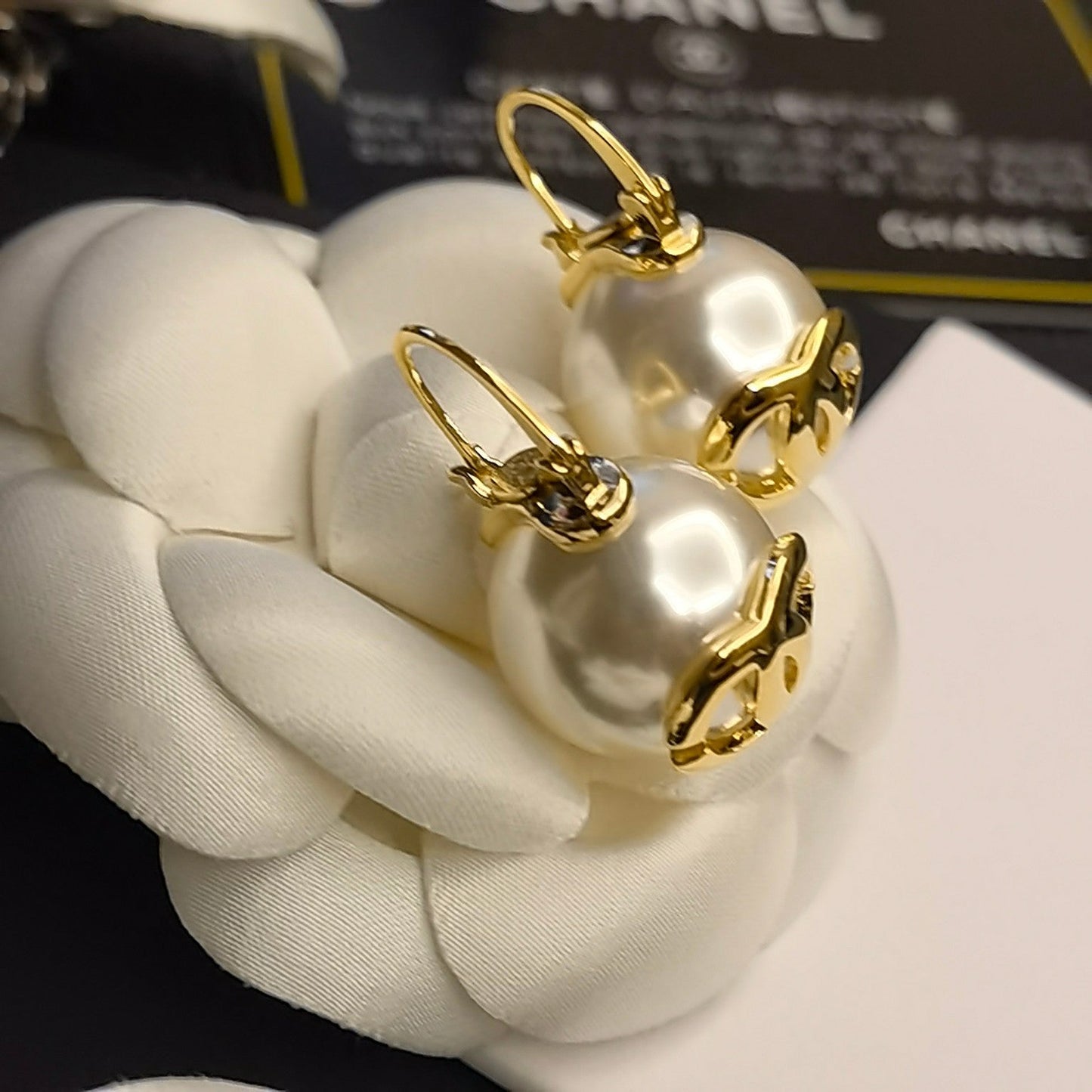 Boucles d'oreilles élégantes en perles
