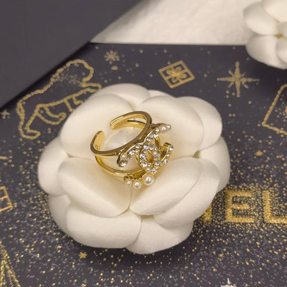 Anillo abierto de perla de moda