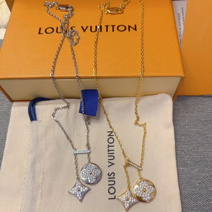 Collar con dije de trébol de cuatro hojas y diamantes de moda