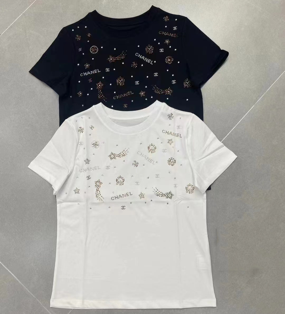 Manches courtes en T ornées de strass
