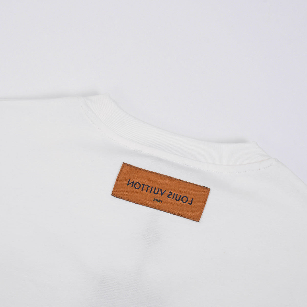 NOUVEAU T-shirt 0402