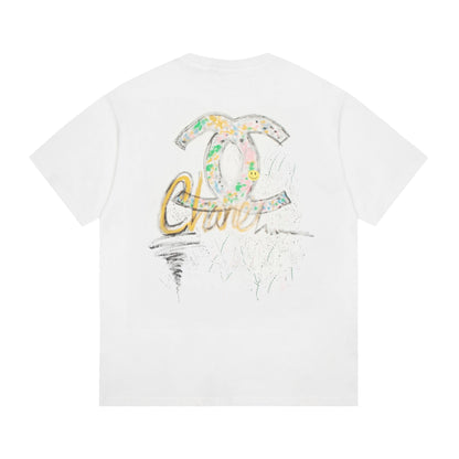 T-shirt peint à la main et graffé
