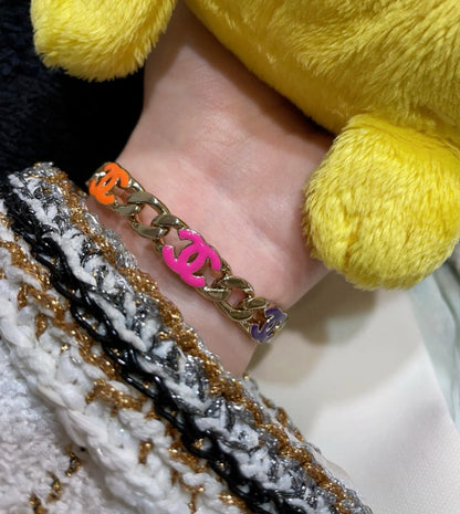 Pulsera Abierta de Moda de Cinco Colores