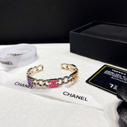 Pulsera Abierta de Moda de Cinco Colores