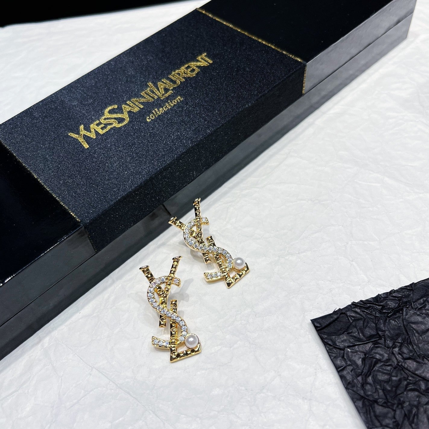 Pendientes de lujo con letras