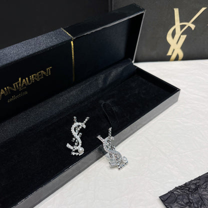 Pendientes de lujo con letras