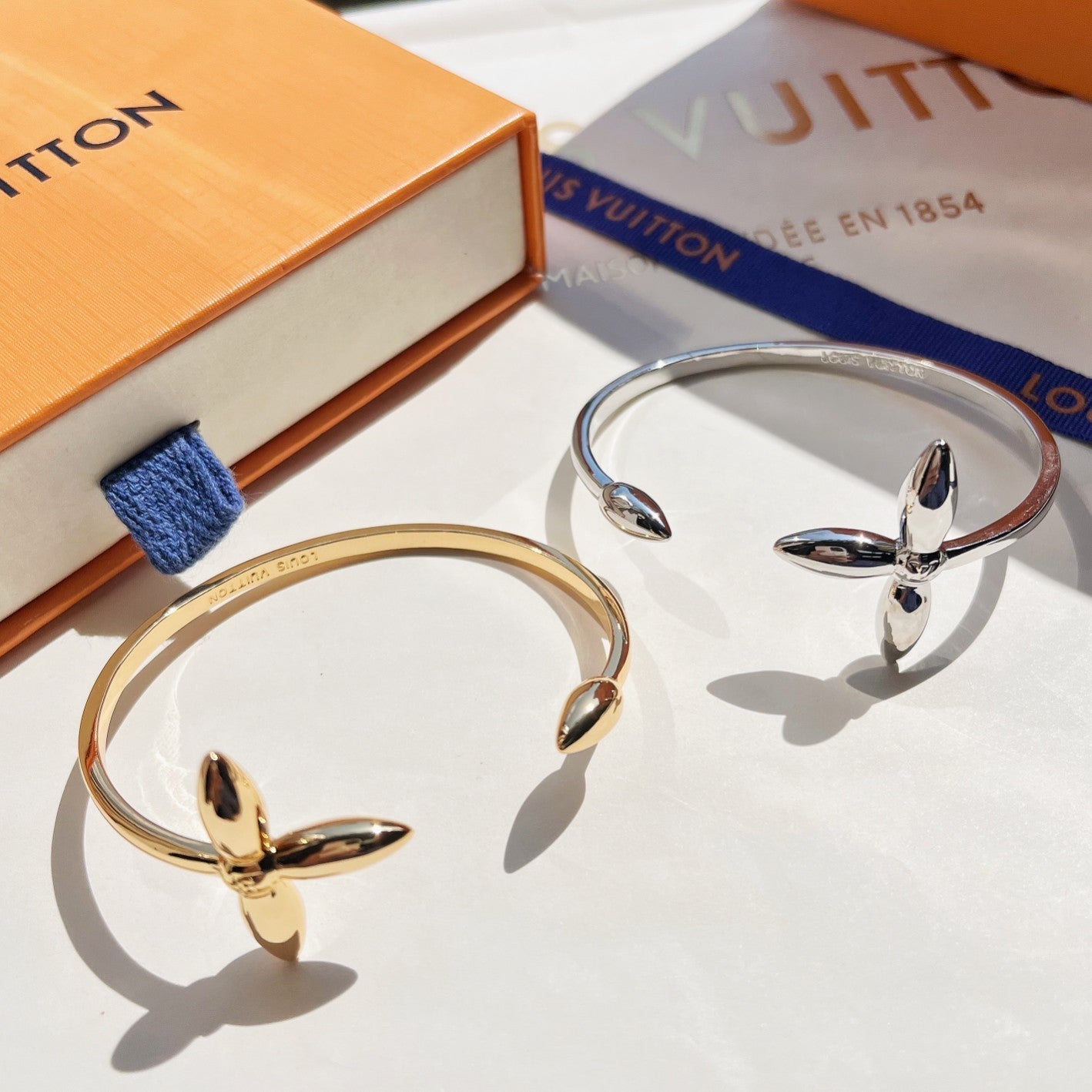 Pulsera Abierta Trébol