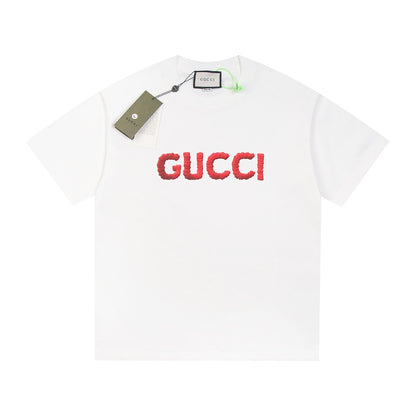 T-shirt à impression en relief