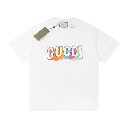 T-shirt imprimé lettres arc-en-ciel
