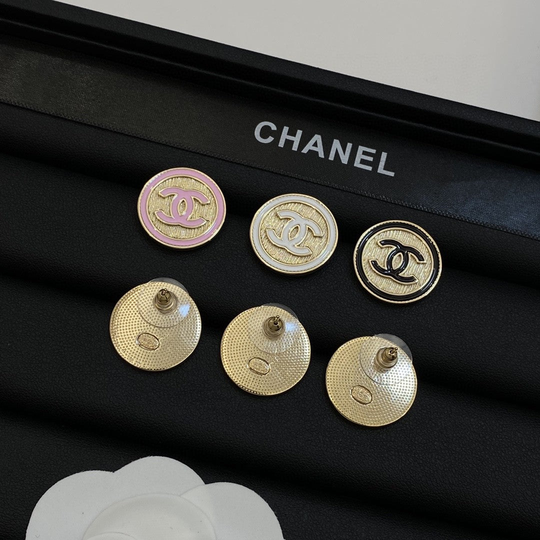 Pendientes Metálicos con Logo Redondo Vintage