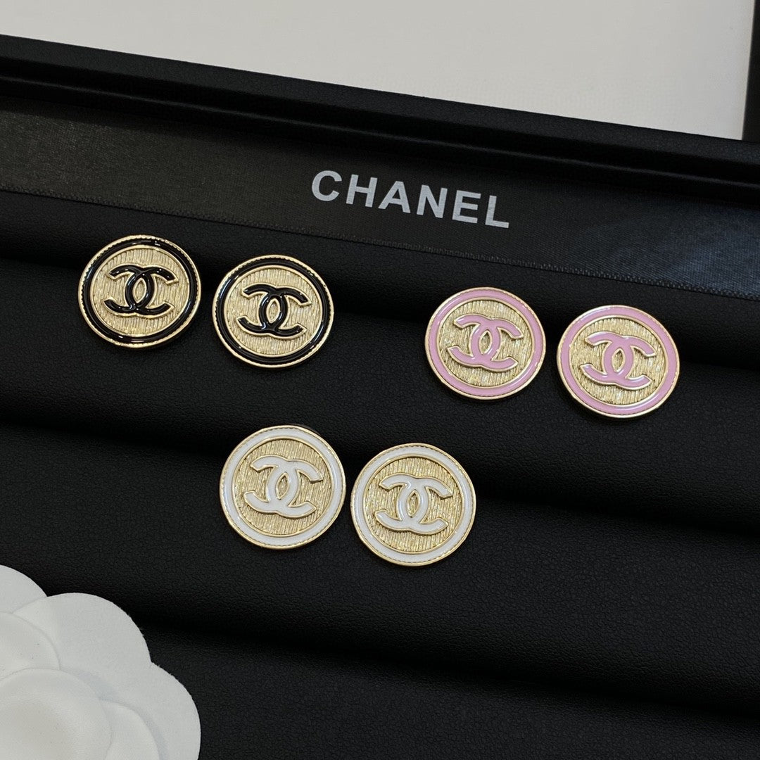 Pendientes Metálicos con Logo Redondo Vintage