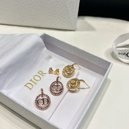 Boucles d'oreilles créoles en métal strassées