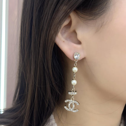 Boucles d'oreilles pendantes longues Perle de Cristal